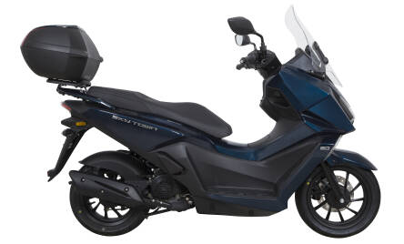 MOTOROWER KYMCO SKYTOWN 50 Z KUFREM I SZYBĄ NIEBIESKI 2026